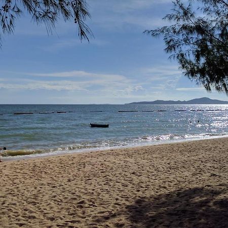 Hotel Guestpat Casabella Pattaya Zewnętrze zdjęcie